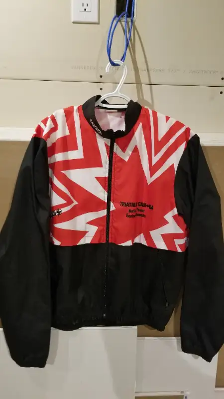 Duathlon / Triathlon CANADA Jacket in Clothing, Shoes & Accessories in Moncton - Image 4