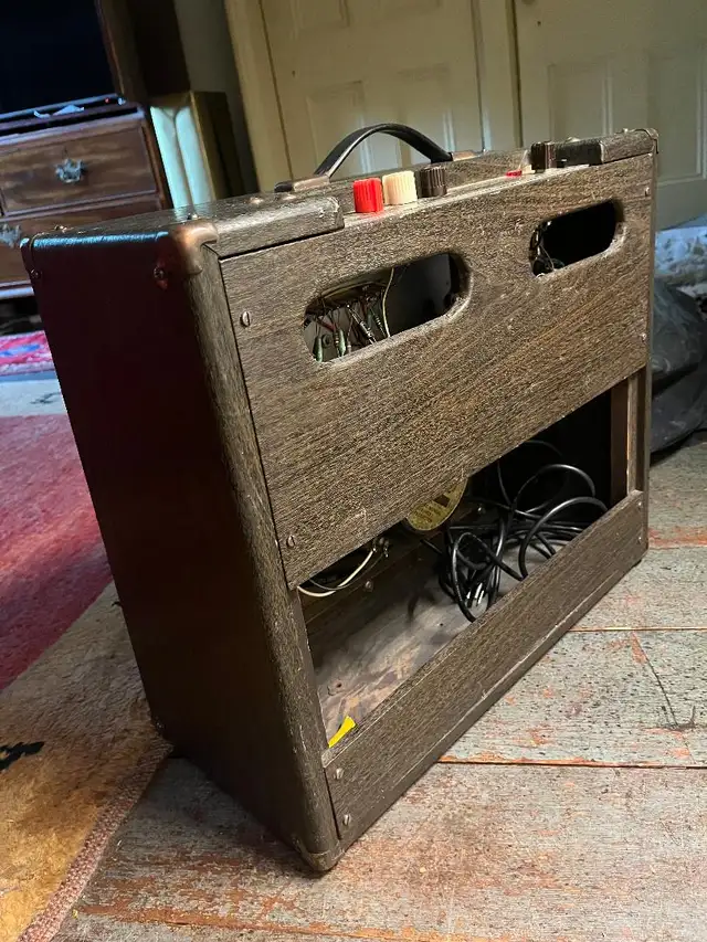 Premier ClubBass tube amp in Amps & Pedals in City of Toronto - Image 10