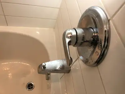 PLUMBER AVAILABLE SAME DAY 416      628-3479, View more