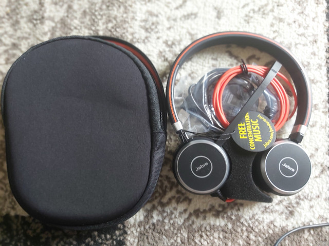 Jabra Evolve 40 MS Professional Wired Headset, Stereo in General Electronics in City of Toronto - Image 3