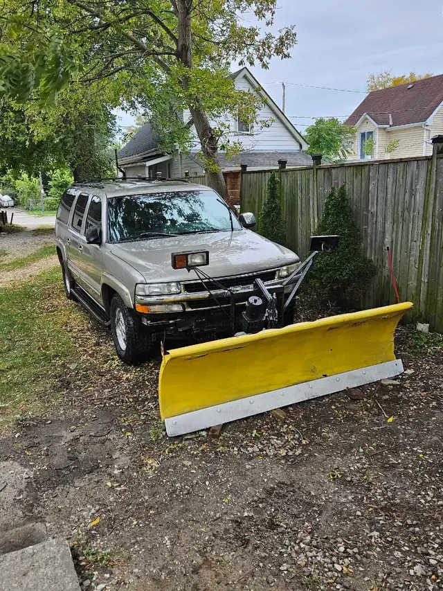 SNOW PLOW MEYER 8.5 F FIESTA  $1000 TAKE ALL