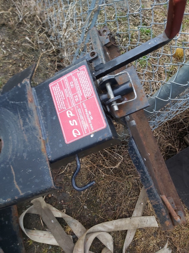 5th wheel hitch 50.00 Other Thunder Bay Kijiji