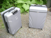 Set of 2 Upright Expandable Suitcases--26" Samsonite/Swiss Gear