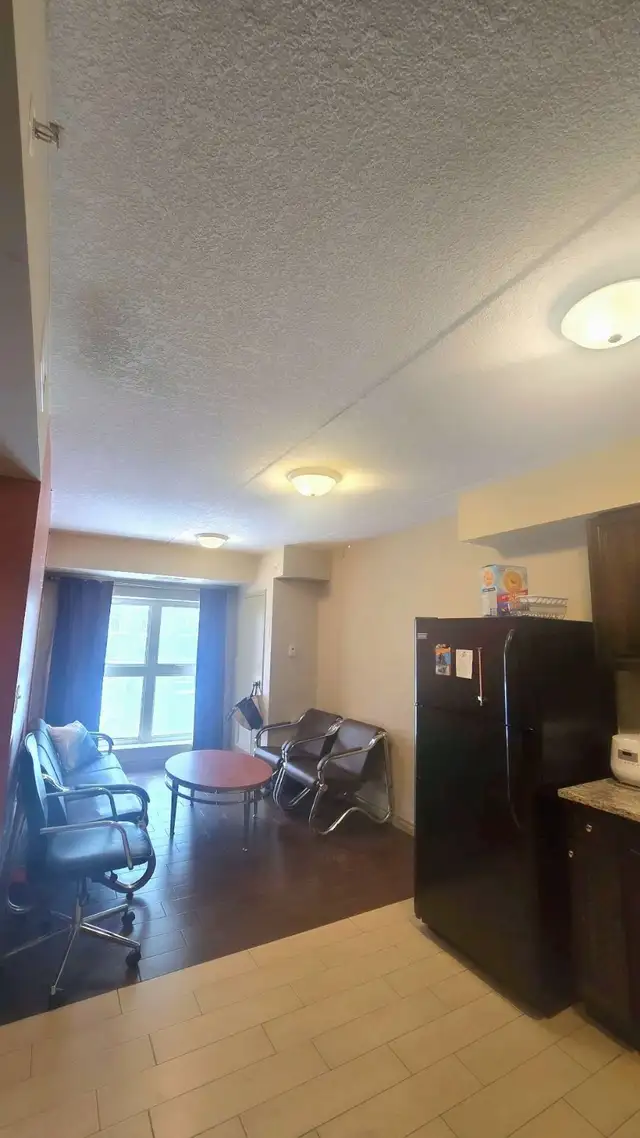 Large Room for Spring Sublet Waterloo (May- August)!! in Room Rentals & Roommates in Kitchener / Waterloo - Image 12