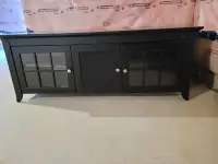 TV TABLE-ALMOST NEW