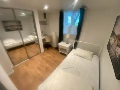 meuble  4 chambre Udem HEC polytechnic