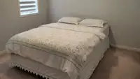Queen Sz pillow top clean mattress with box dropoff $