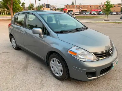 Great Nissan Versa with low mileage! Only 62,000 km! The entire vehicle is in great condition, the f...