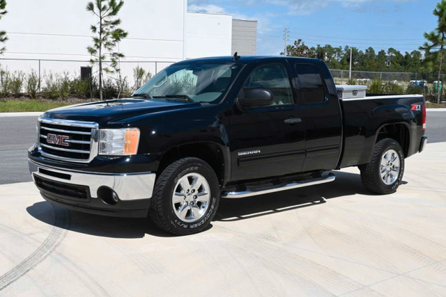 Wanted Toyota Tundra Nissan Titan or GMc Sierra! in Cars & Trucks in Hamilton - Image 3