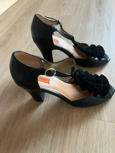 Brand New Ladies Miz Mooz black Dress shoes size 9, View more