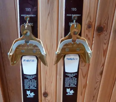 Vintage Gresshoppa Finse Cross Country Skis 195cm, View more