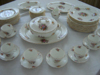 Coalport Fragrance 64 piece china dinnerware set with 2 covered