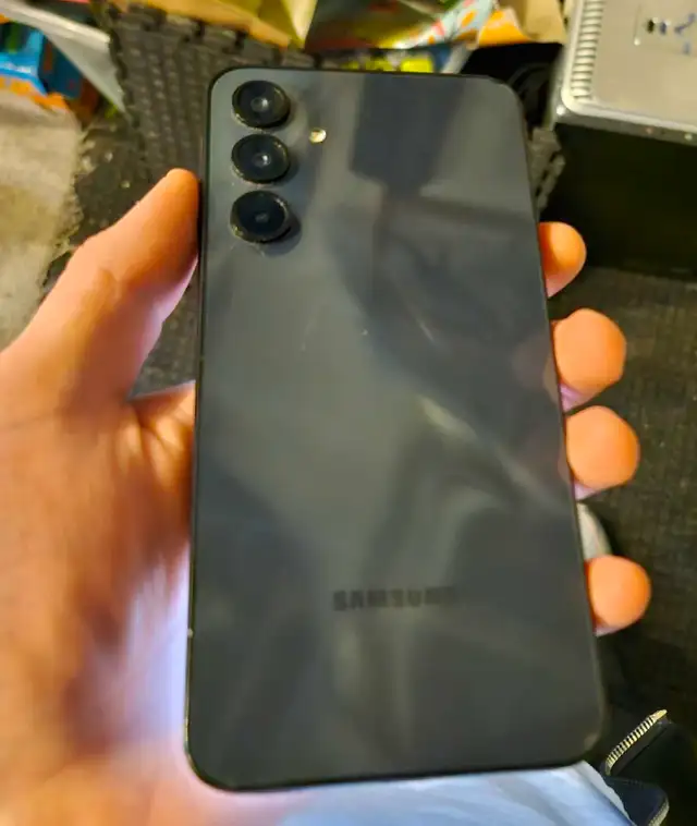 samsung A16 g5 128gb in Cell Phones in Guelph - Image 3