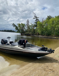 Bayliner Bass Fishing Boat!