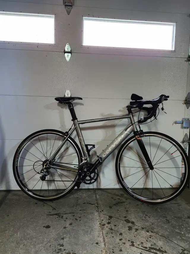 Cervelo Road Bike Grey, Carbon in Road in Kingston - Image 3