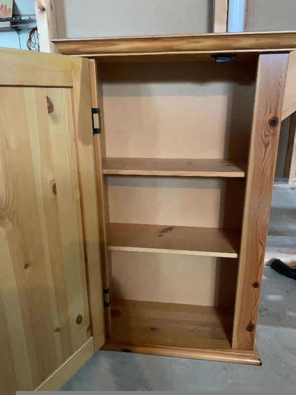 Solid pine medicine Other Renfrew Kijiji