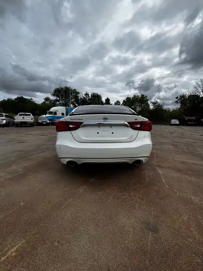 2017 NISSAN MAXIMA SL – 3.5L V6 – 170,000 KM – CLEAN CARFAX CLEAN CARFAX – NO ACCIDENTS This is a ve...