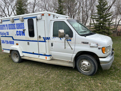 2000 ford ambulance 7.3 diesel used as a service truck