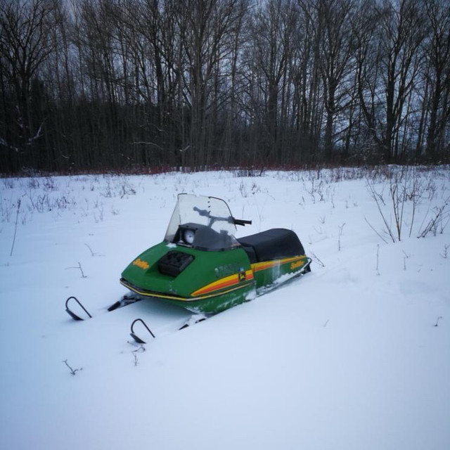 Looking for Parts Sled in Snowmobiles in Kitchener / Waterloo
