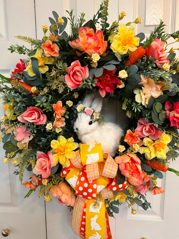 Beautiful, Easter/Spring/Summer Wreath. in Home Décor & Accents in Ottawa