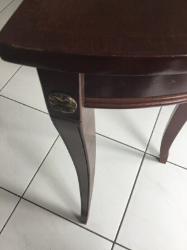 Nice half moon console table, 24”D 28”H in Other Tables in Markham / York Region - Image 3