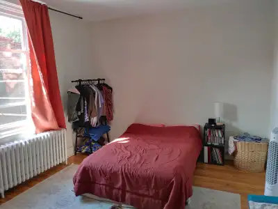 Chambre à louer / Room for Rent