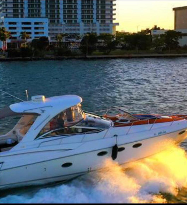 Miami 40 Foot Boat Rental dans Floride - Image 2