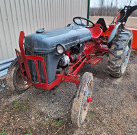 Ford 8 N tractor