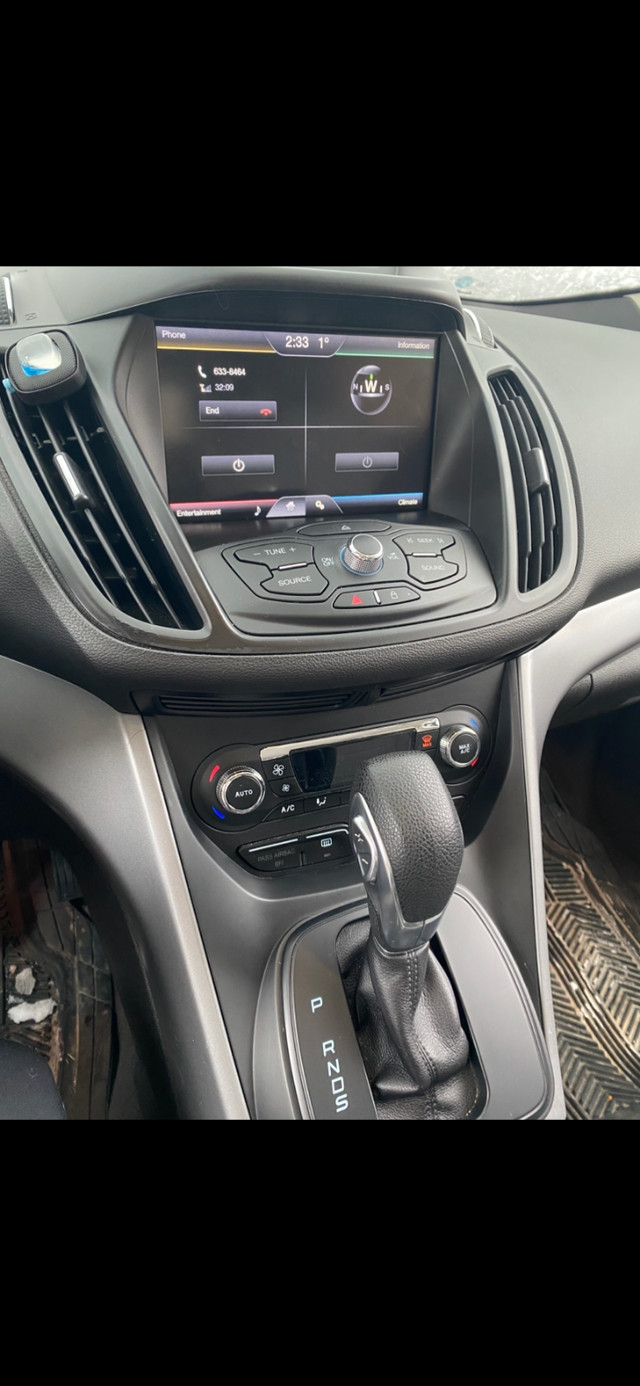 2015 FORD ESCAPE SE FWD-$11500 in Cars & Trucks in Markham / York Region - Image 4