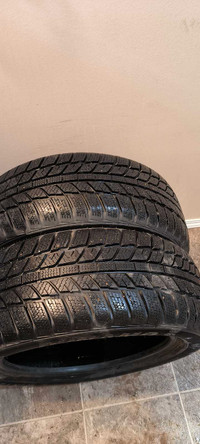 2 tires 205/55R16 Winter Dynamo 205/55/16