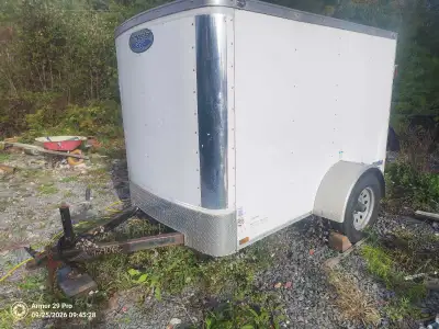 In good condition all lights work, inspection is up but needs nothing to pas. 5x8 3500 lb single axl...