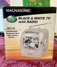 Magnasonic B&W TV with Radio