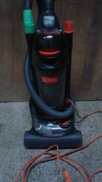 Royal RY6100 Commercial Bagless Upright Vacuum Cleaner