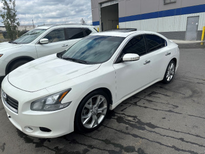 2012 Nissan Maxima Sport Tech- Loaded!!