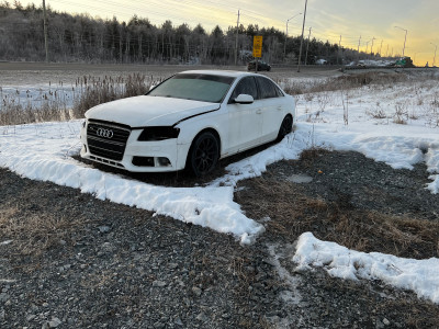 2011 Audi A4 2.0T Manual 6spd ***make offer need gone***