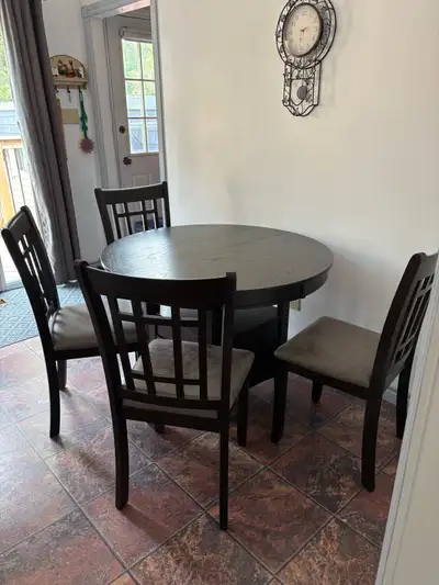 Immaculate small dining table set, View more