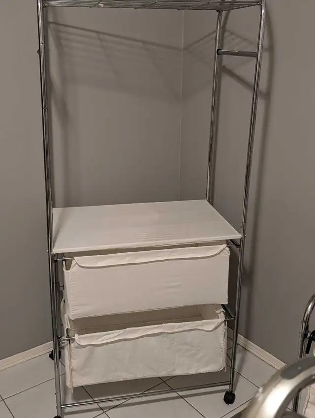 Laundry station in Storage & Organization in Mississauga / Peel Region - Image 3