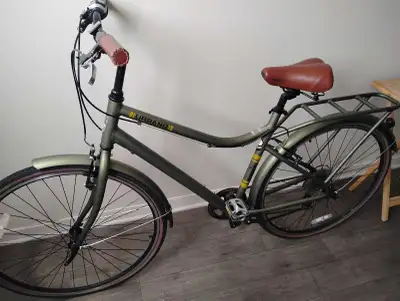 vélo hybride Urbano Diadora Large NEUF, View more