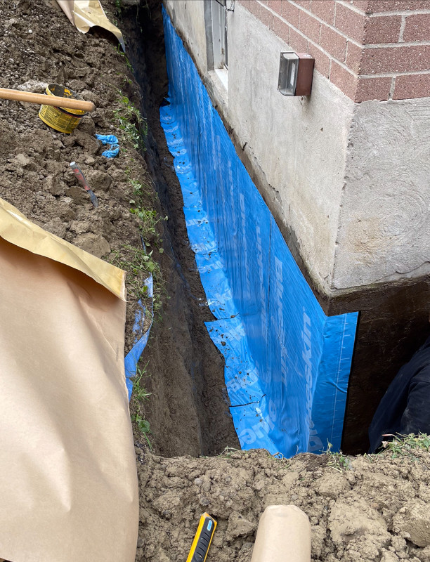 WET LEAKY BASEMENT REPAIR - WATERPROOFING INTERIOR & EXTERIOR in Excavation, Demolition & Waterproofing in Markham / York Region - Image 4