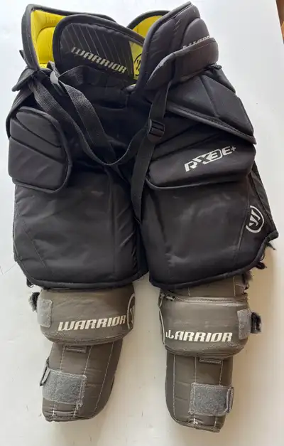 Warrior RXE E+ goalie pants w/knee pads, View more