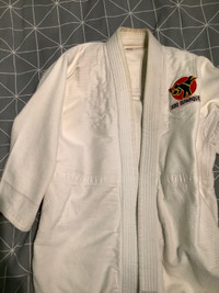Judogi grandeur 3 pour judo ou karate
