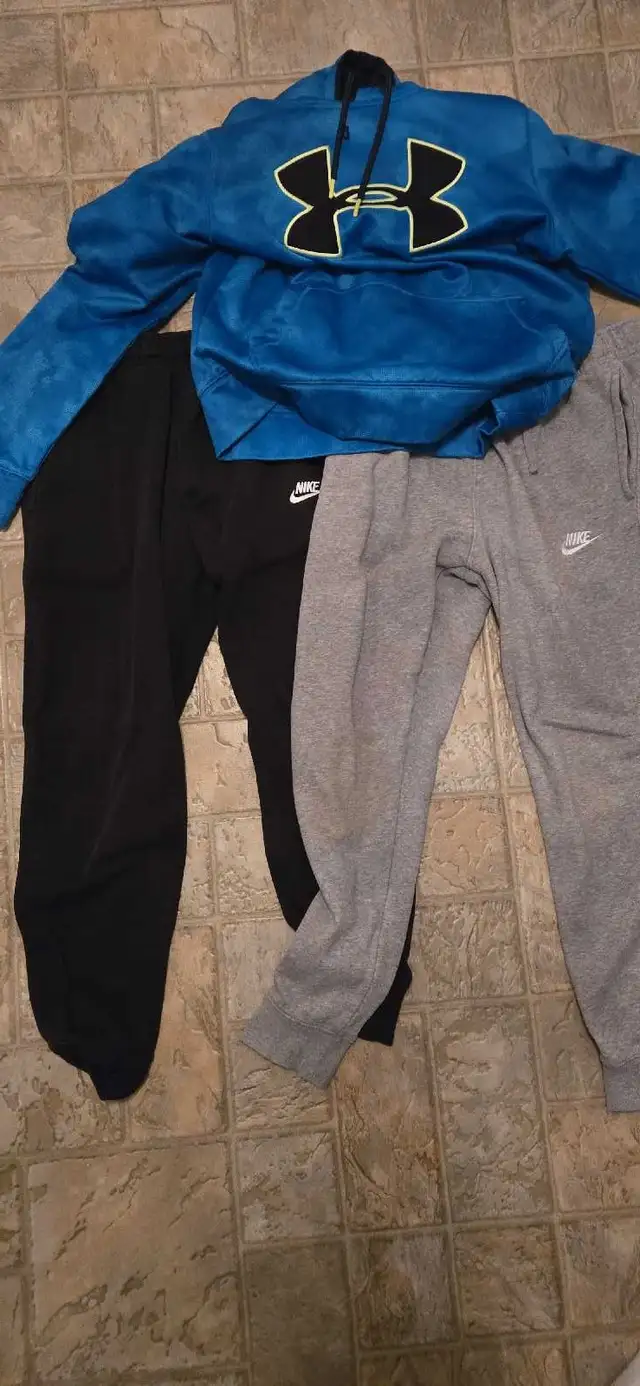 Mens small Nike joggers Grey and black blue under armour hoodie  in Men's in Cole Harbour - Image 2