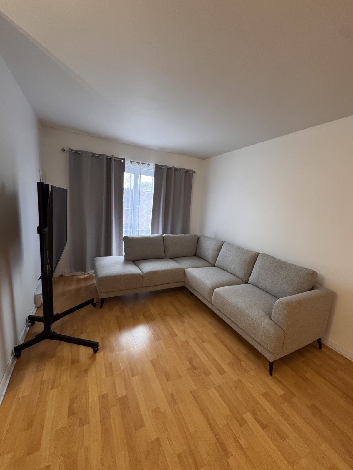 2225 Boulevard Cote Vertu Ouest — photo 1