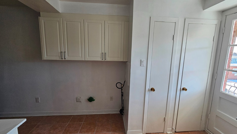 Grand 5½ rénové – NDG –  $1,895 -Chauffage inclus 5