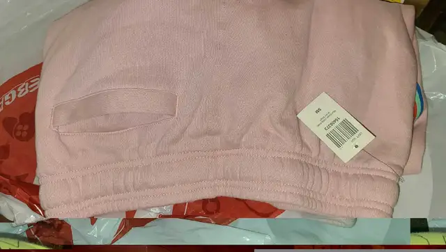 Inuyasha Pink Sweatpants in Women's - Bottoms in City of Toronto - Image 5