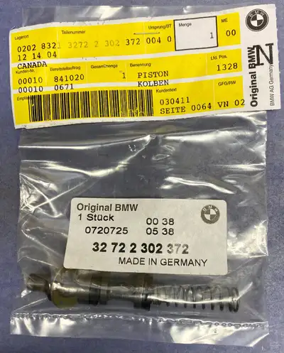 This is an NOS part in original packaging. Commonly used on many BMW models. Cures leaking master cy...
