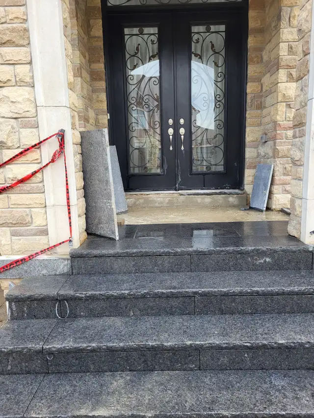 Tile setter521699843932180483