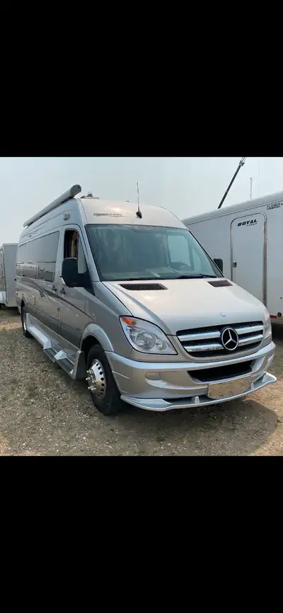 2014 Mercedes 3500 Pleasure Way Plateau TS 23’ Class B Motorhome, Blue TEC V6 Turbo Diesel Engine. P...