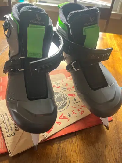 Bauer Konekt Goalie Skates size 5-5.5, View more