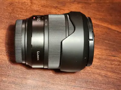 Like New PANASONIC LUMIX G 12-60mm F3.5-5.6 Four Thirds Lens, View more